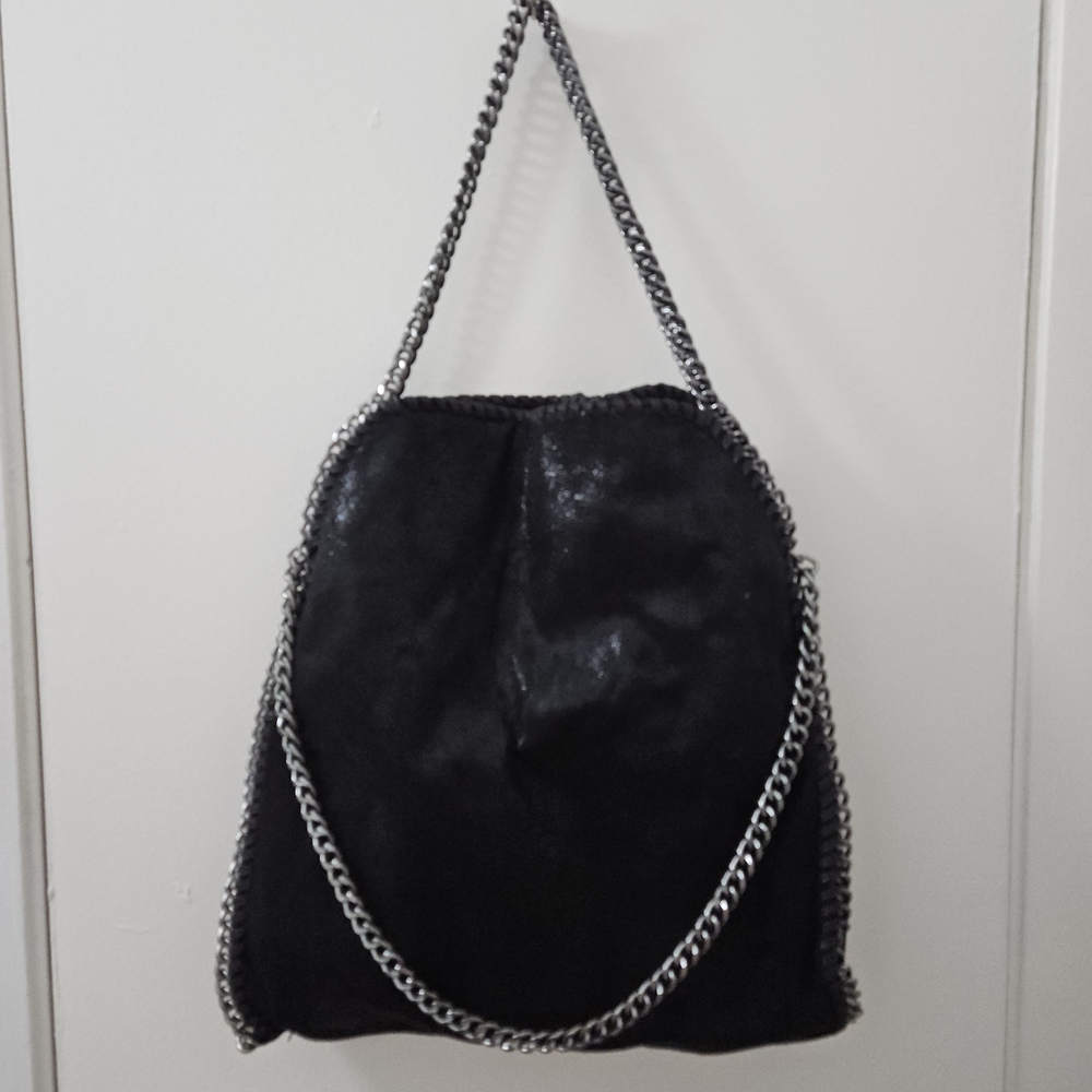 Chic Black Chain Shoulder Bag